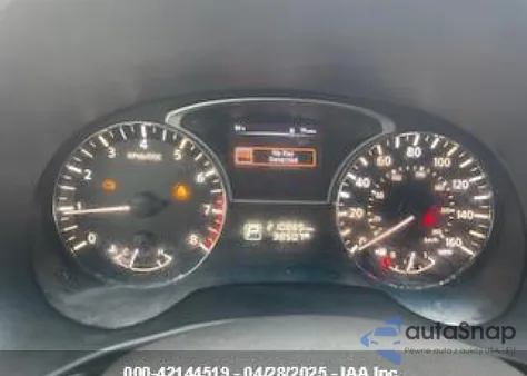 2015 Nissan Pathfinder S z USA, uszkodzony, nr VIN 5N1AR2MN4FC668222